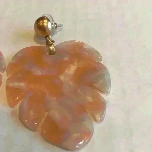J Crew new Leafy Monstera acetate earrings - Picture 5 of 8